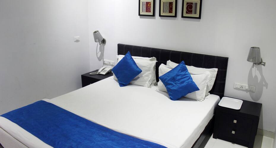 Hotel Corporate Residency, Ahmedabad 3